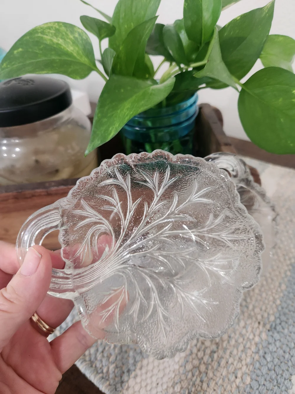 Vintage Indiana Glass Pebble Leaf Candy/nuts Serving Dishes Set Of Two